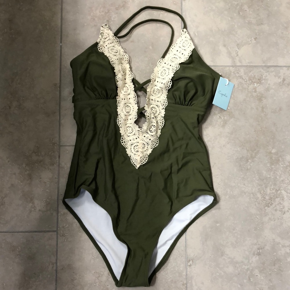 Cupshe swimsuit